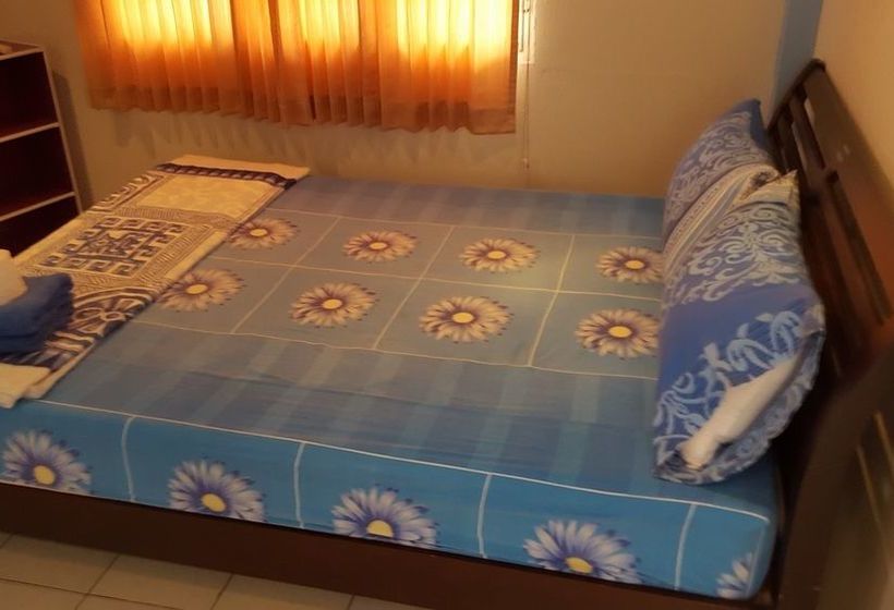 Hotel Laila Food And Drink Guesthouse 1