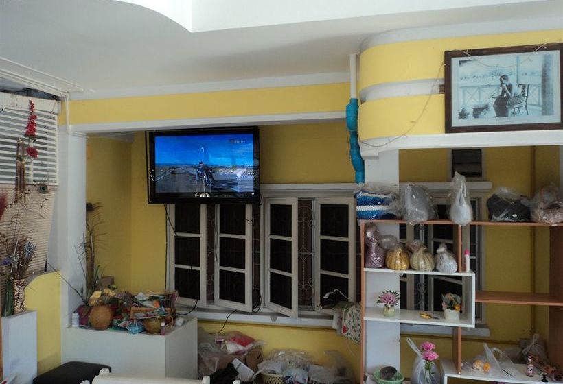 Hotel Laila Food And Drink Guesthouse 18