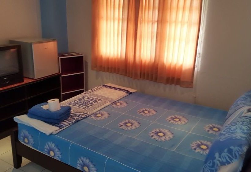 Hotel Laila Food And Drink Guesthouse 2