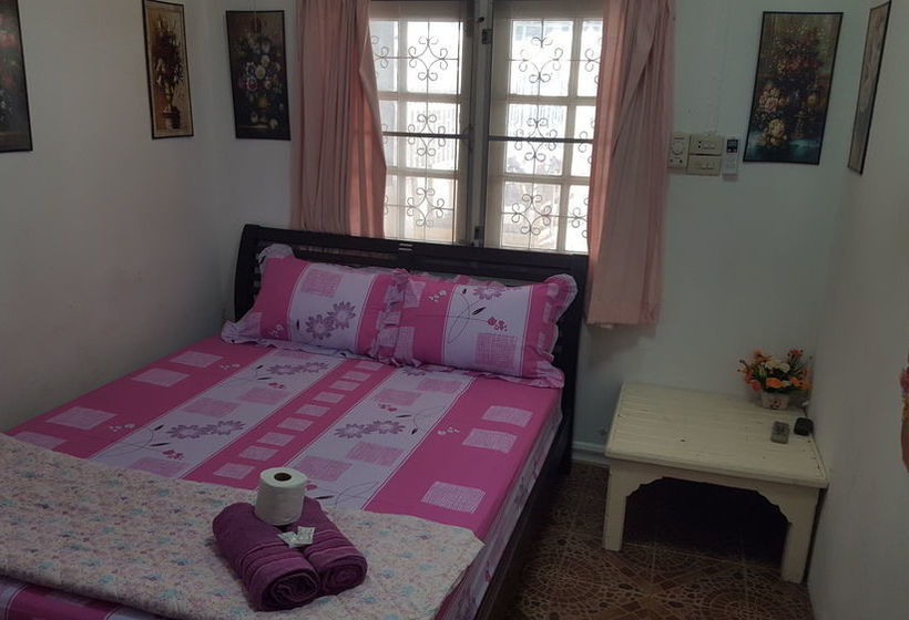 Hotel Laila Food And Drink Guesthouse 5