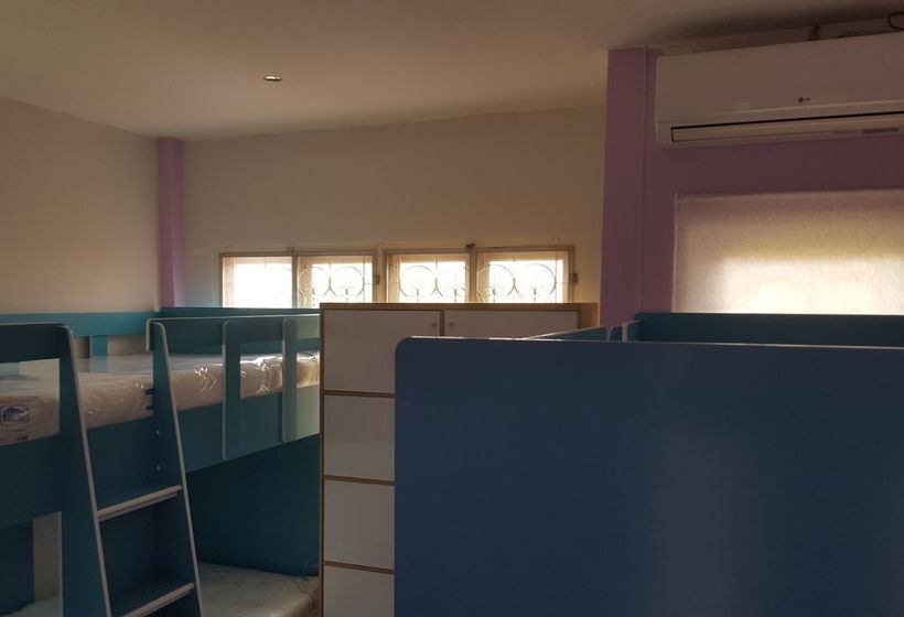 Hotel Laila Food And Drink Guesthouse 9