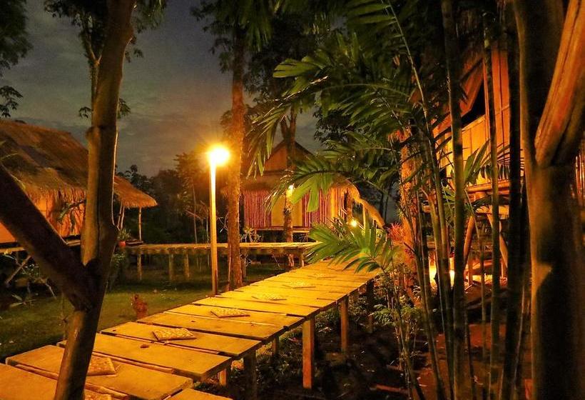 Bamboo Hideaway Resort 15