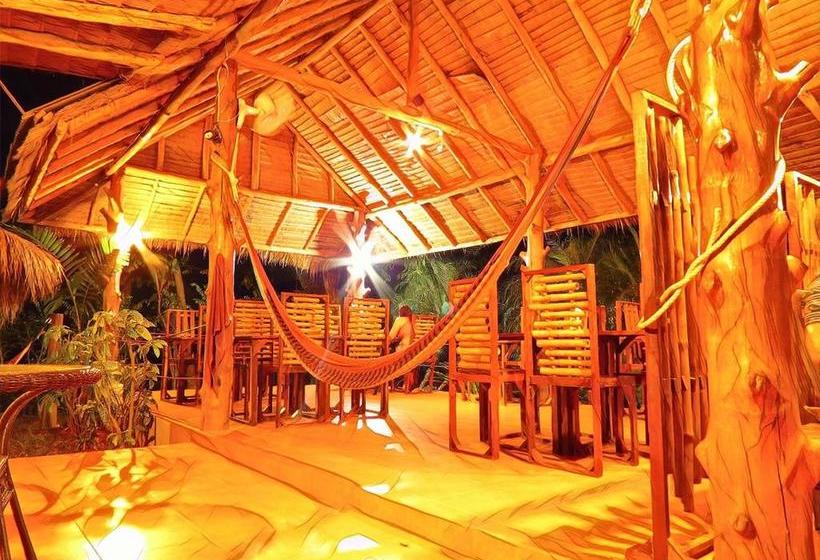 Bamboo Hideaway Resort 18