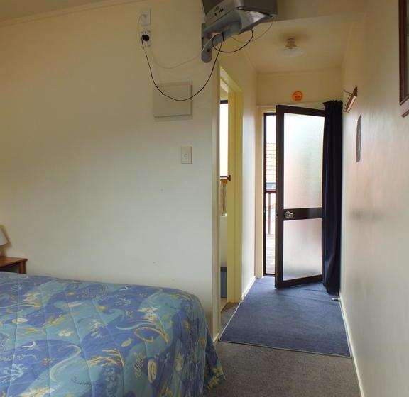 Hostel The Villa Backpackers Lodge 4