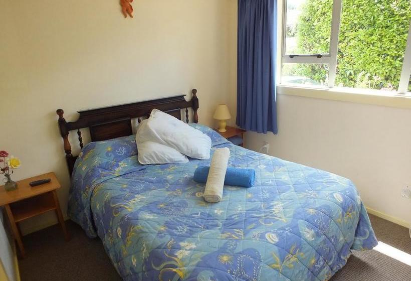 Hostel The Villa Backpackers Lodge 6