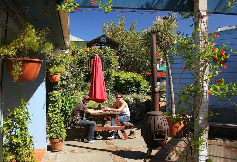 Hostel The Villa Backpackers Lodge 8