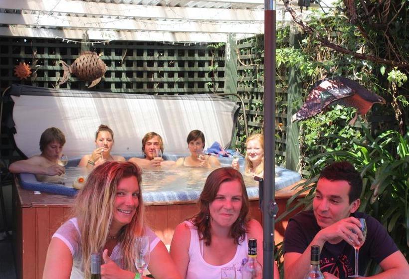 Hostel The Villa Backpackers Lodge 9