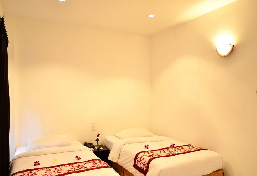 Hotel Phuket Siray Hut Resort 6