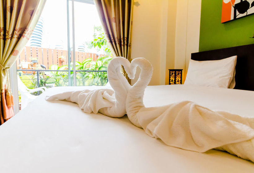 Hotel Baan Yuyen Karon Guesthouse 1