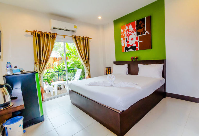 Hotel Baan Yuyen Karon Guesthouse 10