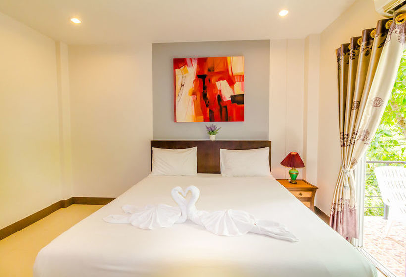 Hotel Baan Yuyen Karon Guesthouse 15