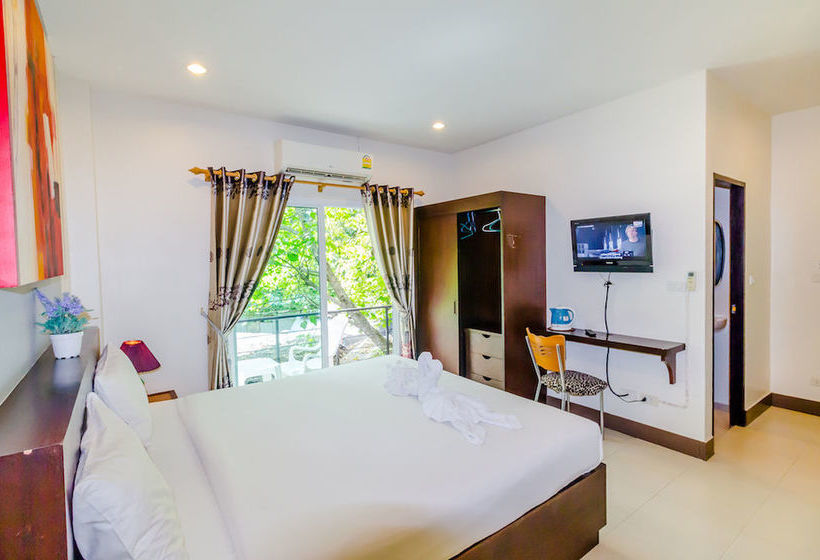 Hotel Baan Yuyen Karon Guesthouse 17