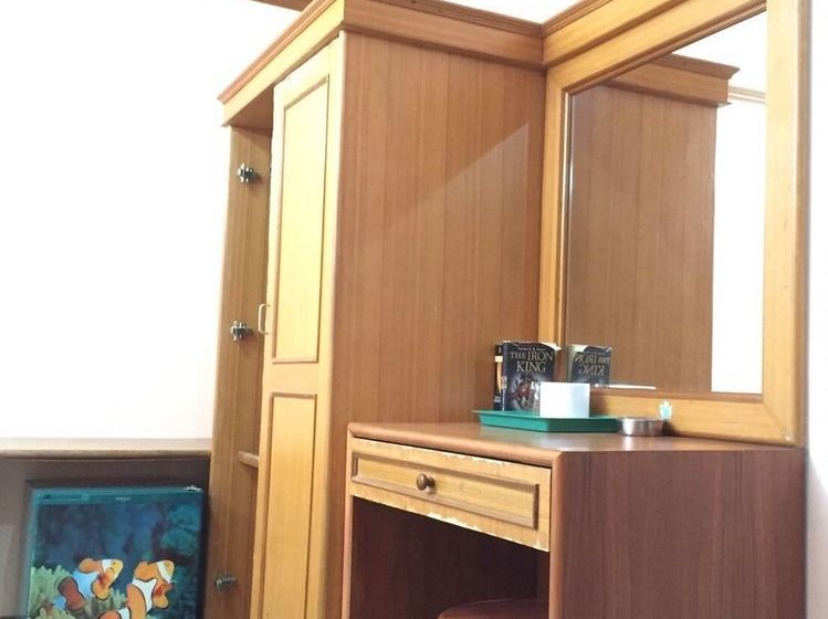 Hotel Coconut Grove 10