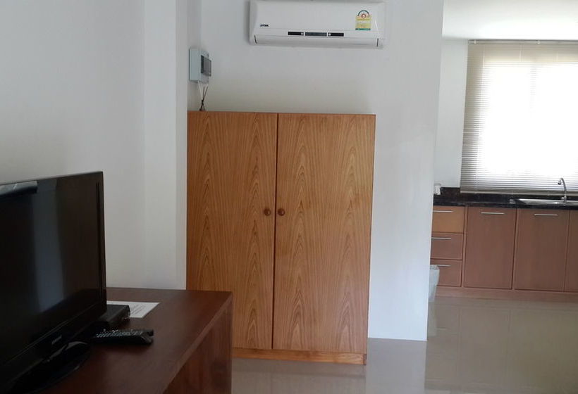 Hotel Aemjai Residence 8