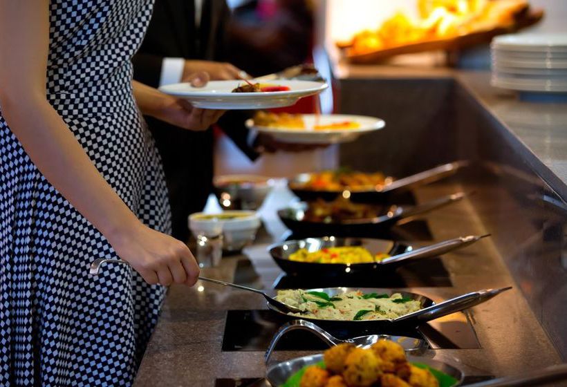 Hotel Ibis Chennai City Centre 12