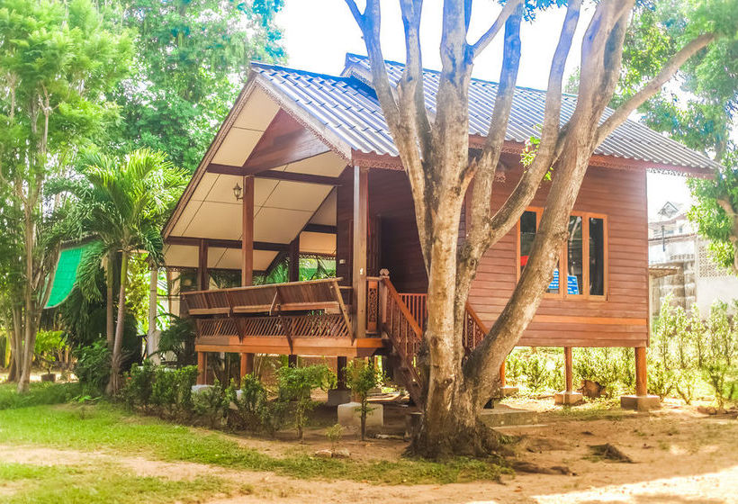 Hotel Baan Boonrod 15