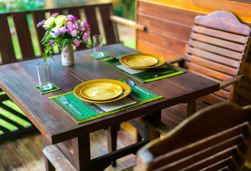 Hotel Baan Boonrod 3