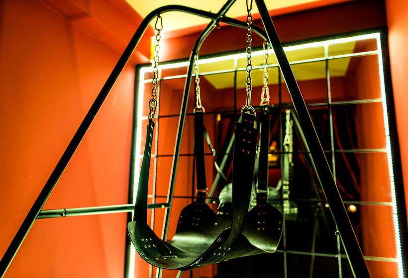 Hotel Pleasure Harbour Boutique - Adults Only 16