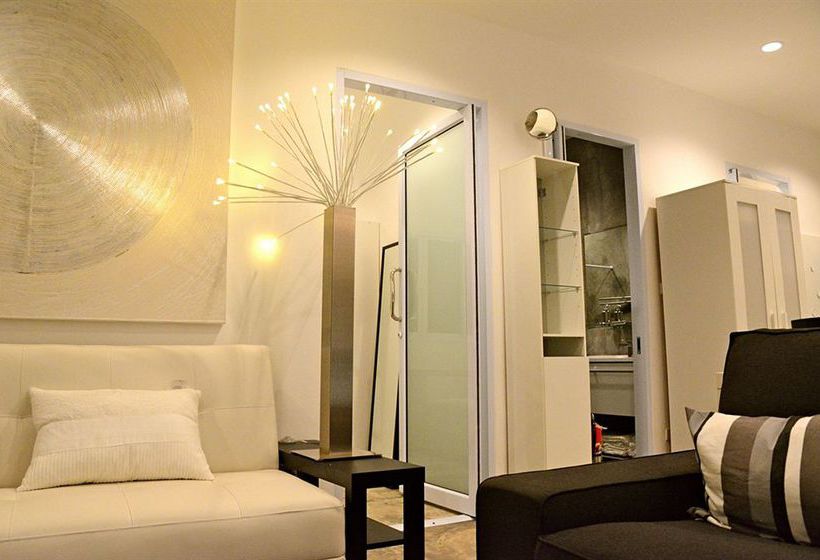 Villa Jungle Livin' At D2 Villas 15