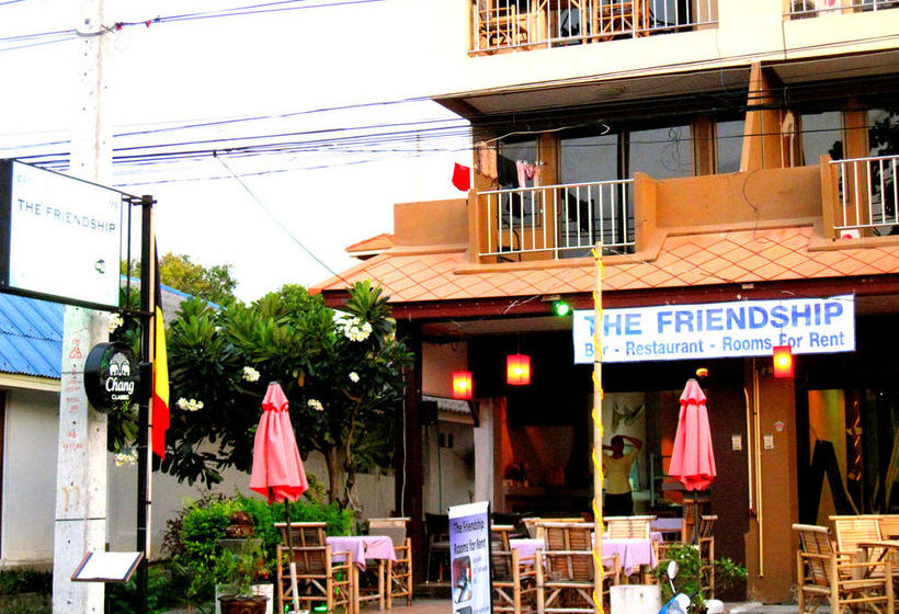 The Friendship - Hostel 9