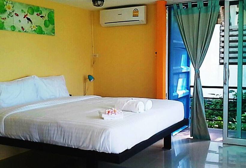 Resort Think & Retro Cafe Lipa Noi Samui 11