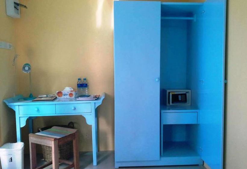 Resort Think & Retro Cafe Lipa Noi Samui 16