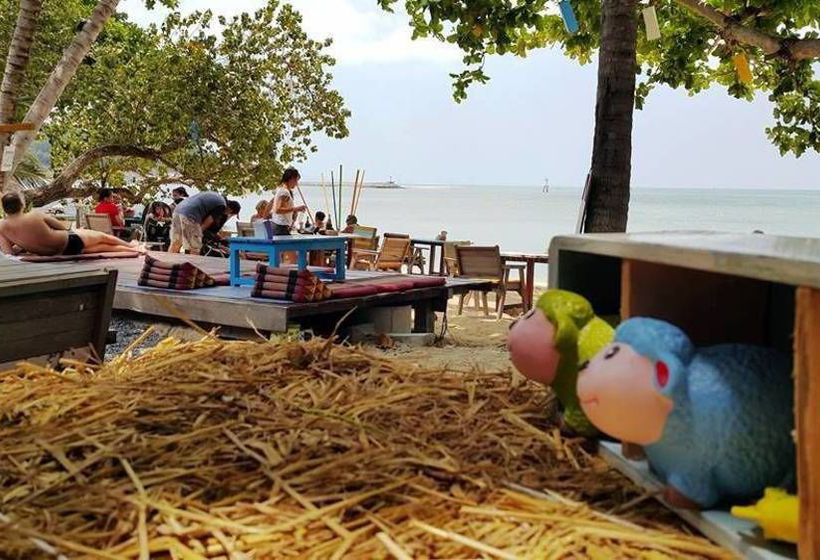 Resort Think & Retro Cafe Lipa Noi Samui 6