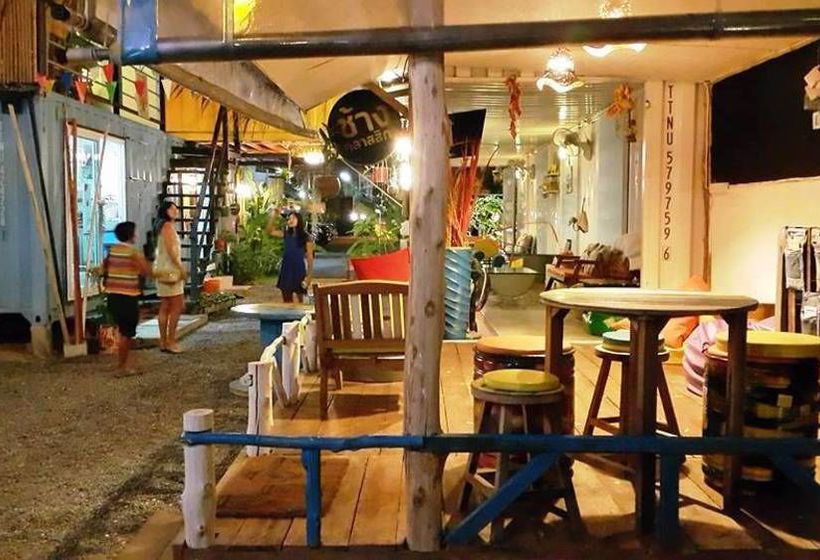 Resort Think & Retro Cafe Lipa Noi Samui 7