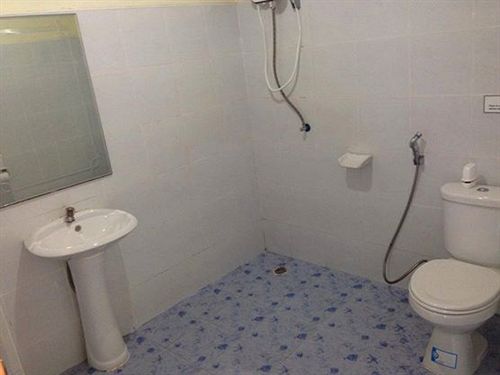 Hostel Baan Smile Place 12