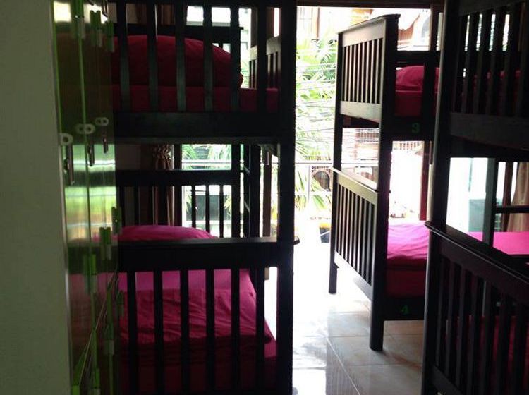 Hostel Baan Smile Place 7