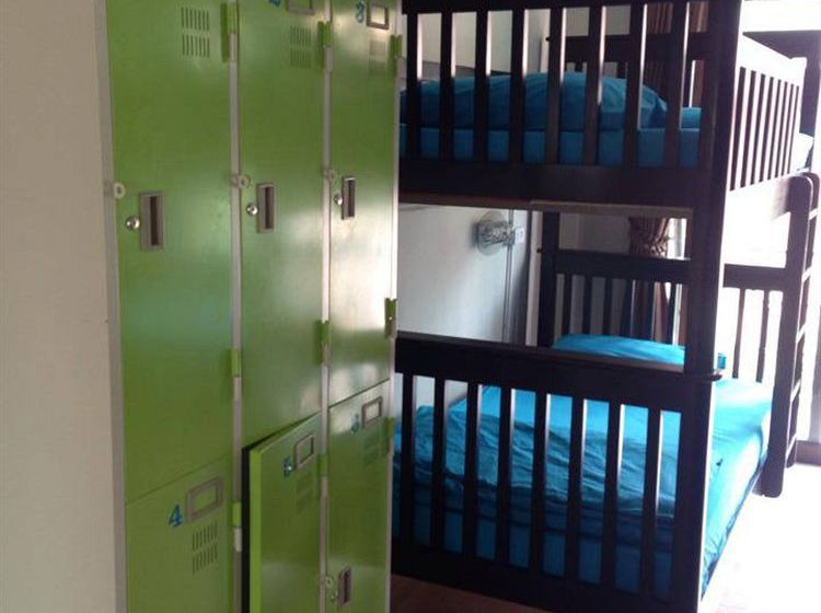 Hostel Baan Smile Place 8