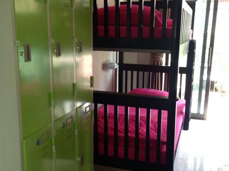 Hostel Baan Smile Place 9