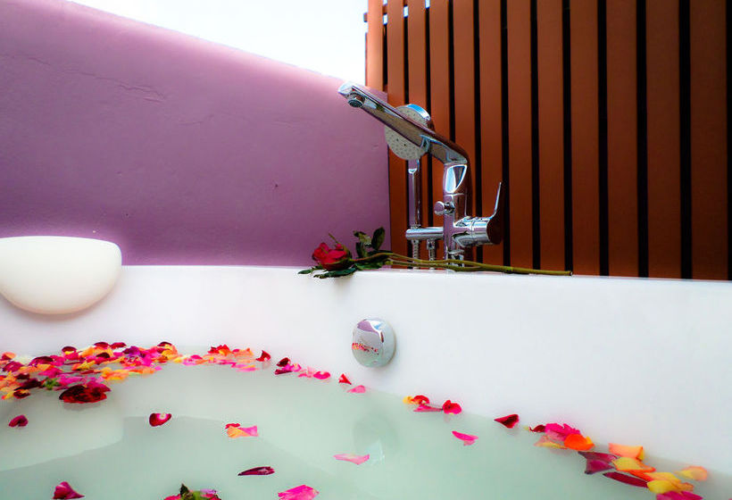 Hostel Behind The Scene Hotel Club @ Samui 5