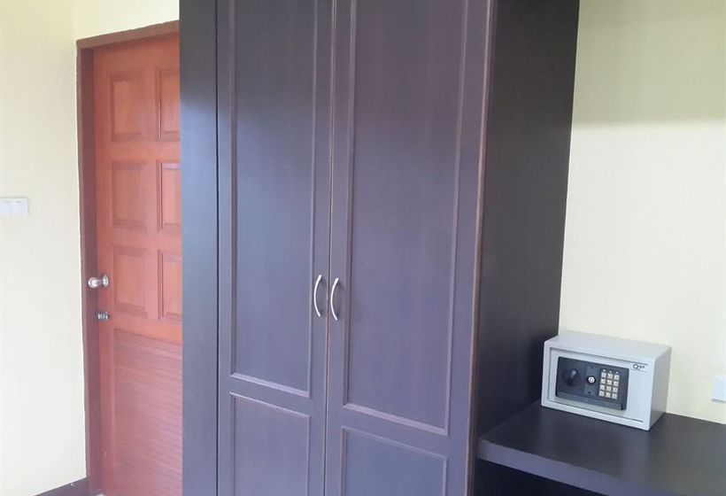 Hotel The Fine Place 13