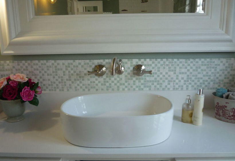 Worcester Cottage And Suite 13