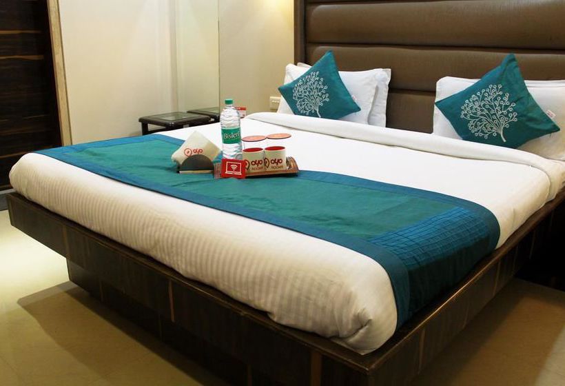 Hotel Oyo Rooms Station Road 5