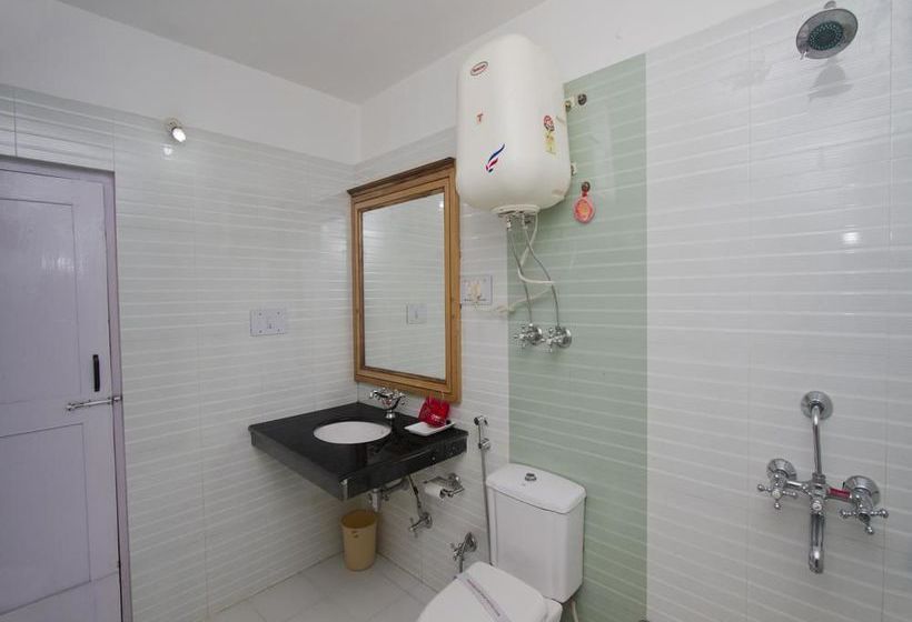 Hotel Oyo Rooms Model Town 6