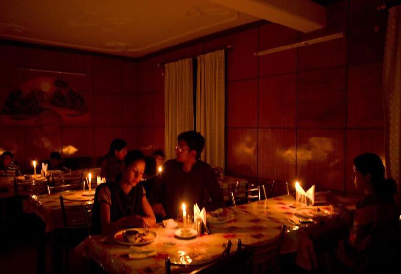 Hotel Oyo Rooms Model Town 7