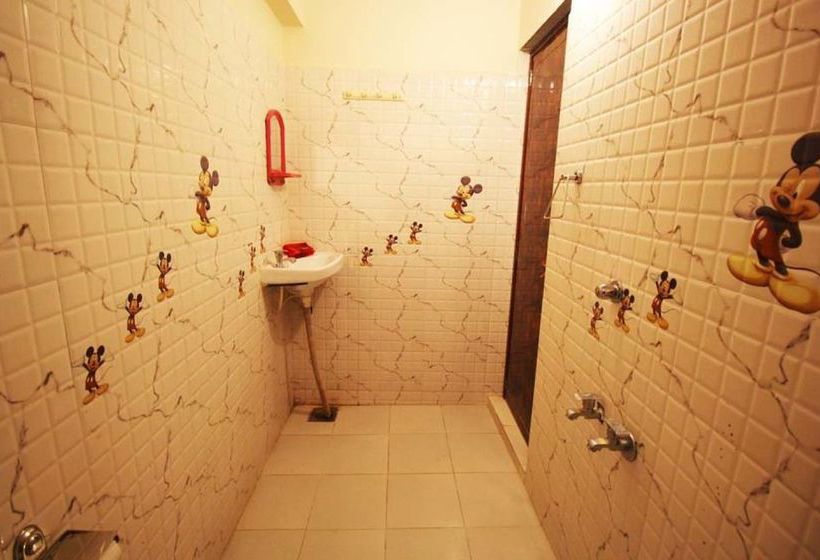 Hotel Oyo Rooms Maninagar Station 3 Gujarat