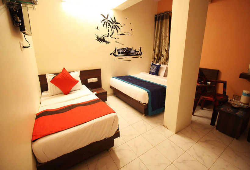 Hotel Oyo Rooms Maninagar Station 3 13