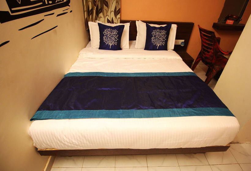Hotel Oyo Rooms Maninagar Station 3 15