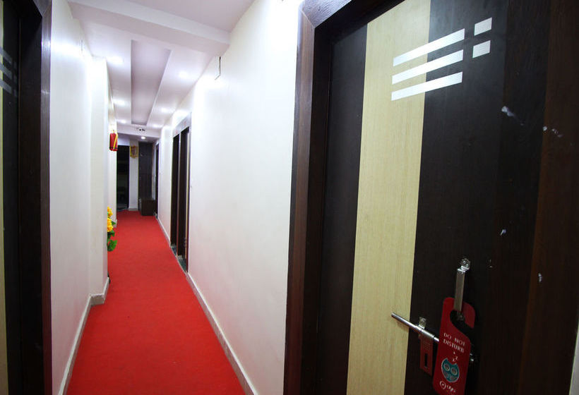 Hotel Oyo Rooms Maninagar Station 3 18
