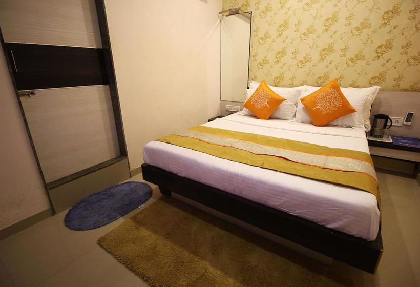 Hotel Oyo Rooms Civil Road Ahmedabad 8