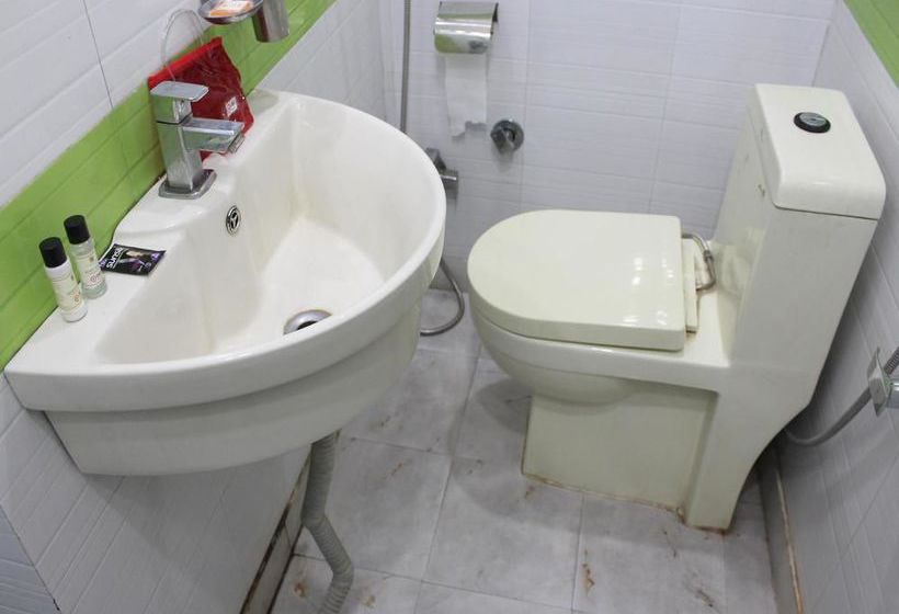 Hotel Oyo Rooms Near Railway Station Meerut