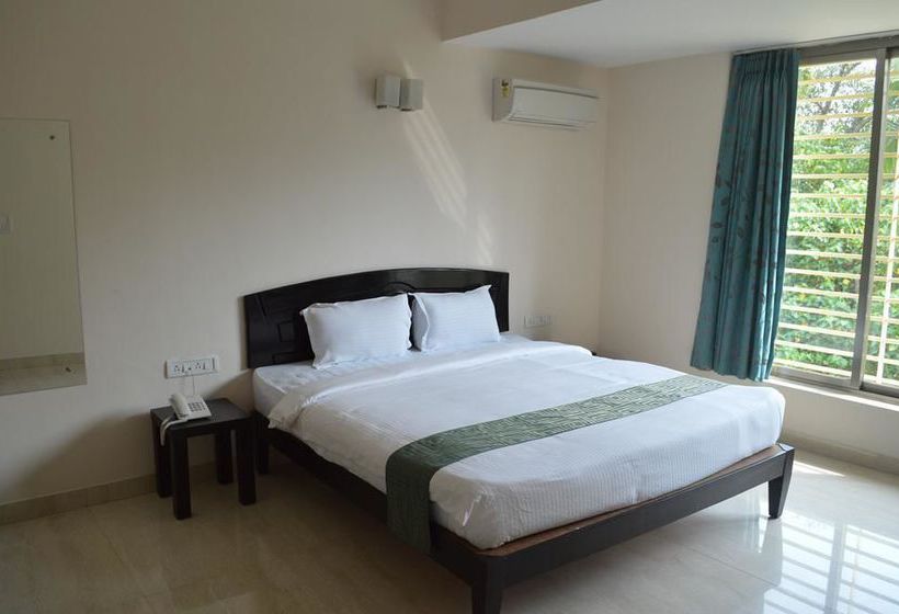 Arotel Rooms & Suites 1