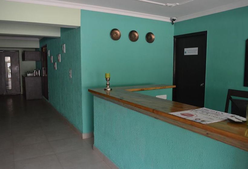 Arotel Rooms & Suites 6