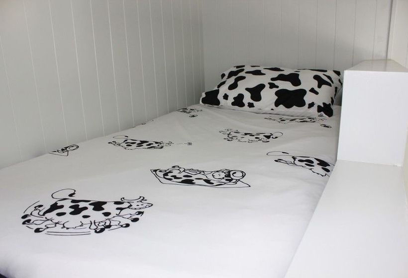 Prairies Grange Bed & Breakfast 8