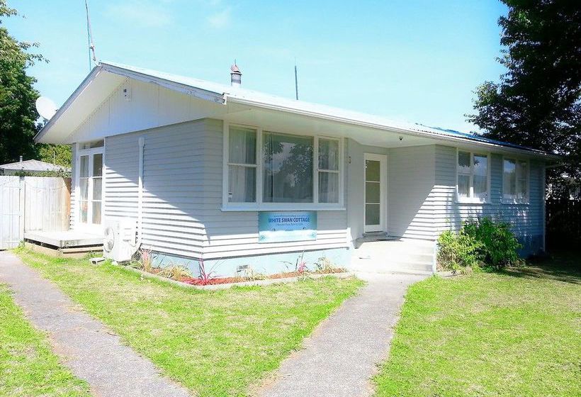 White Swan Cottage 4