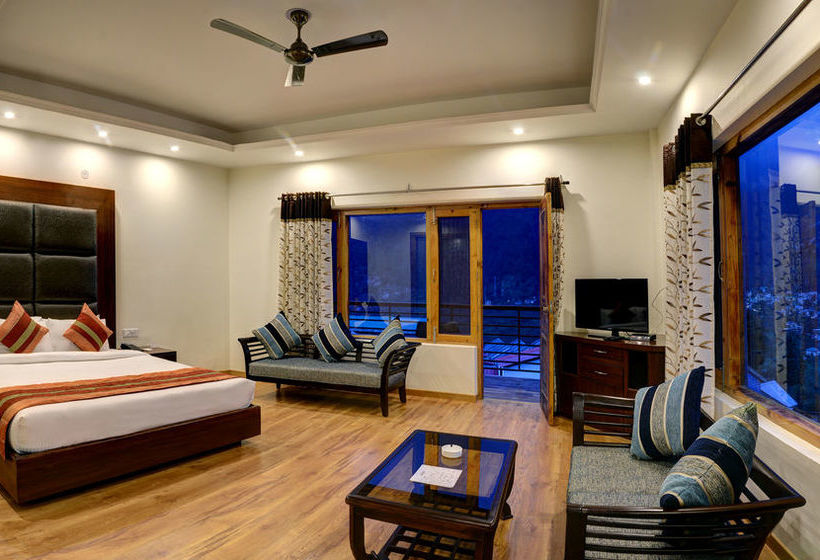 Hotel Summit Chandertal Regency & Spa 10