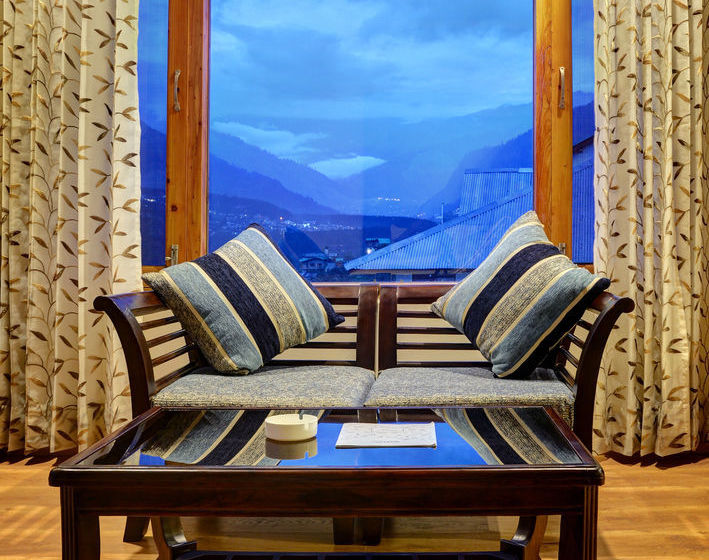 Hotel Summit Chandertal Regency & Spa 5